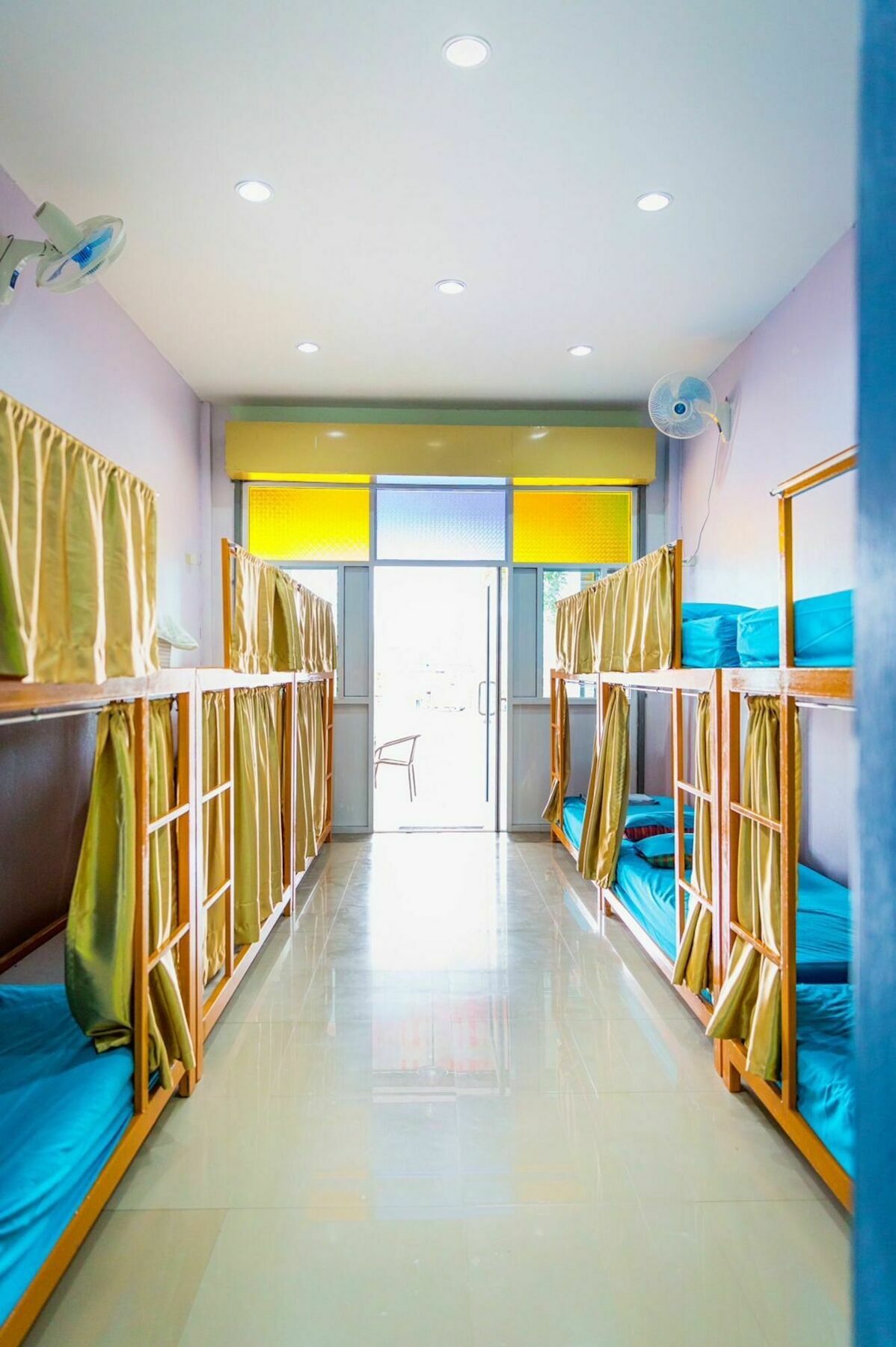 Railway Hostel (Adults Only) Chumphon Buitenkant foto